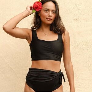 EUC Albion Fit Black Olivia Swim Crop Top, Size Large